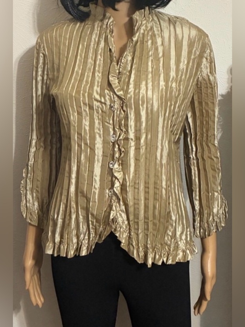MSK Gold Ruffled Women's Top Size Small. Avant-Garde. Metallic look. Feminine.